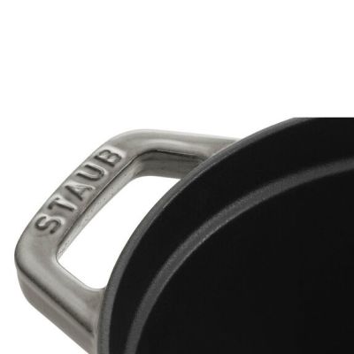 5. ZWILLING STAUB LA COCOTTE 5.5 l Oval Cast-Iron Casserole Dish