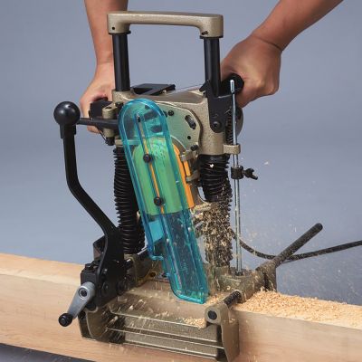 2. Makita 7104L Bolt/Chain Cutter
