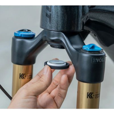 2. GRANITE AirTag Cork