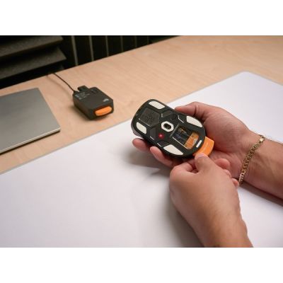 17. Glorious Gaming Model D3 Wireless Mouse Right-handed RF Wireless Optical 30000 DPI