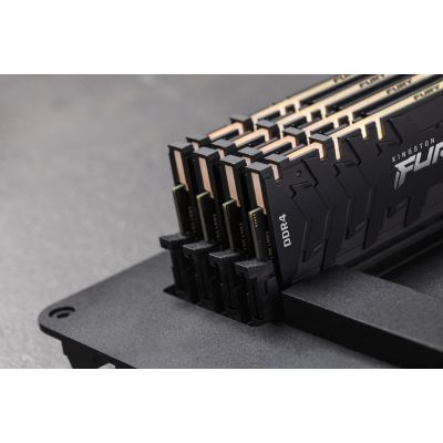 6. KINGSTON DDR4 16GB 4000MT/s CL19 DIMM FURY Renegade RGB