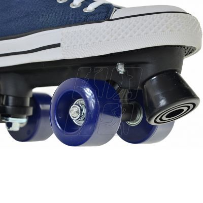 7. Roces Chuck Classic Roller Jr 550030 01 roller skates