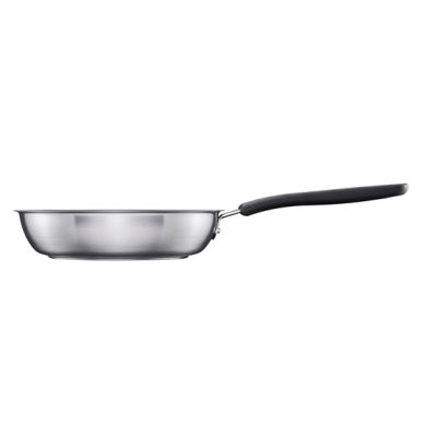 2. Fiskars 1072249 Connoisseur's Round Frying Pan