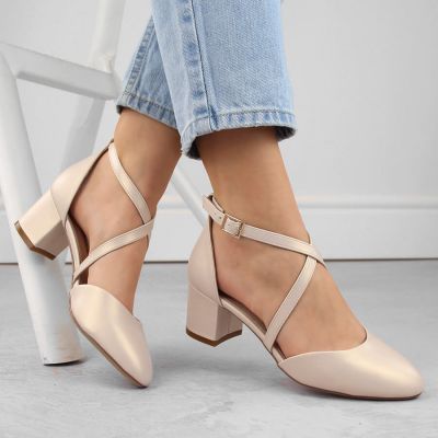 8. Sergio Leone W SK365B strappy sandals in pearl beige 