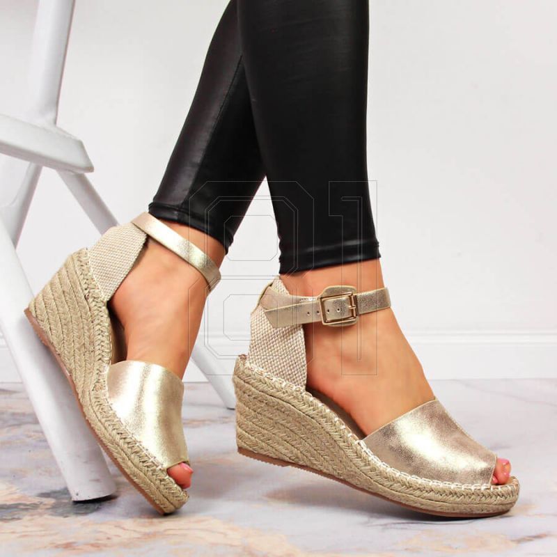 9. Sandals espadrilles on the wedge heel eVento W EVE68A gold