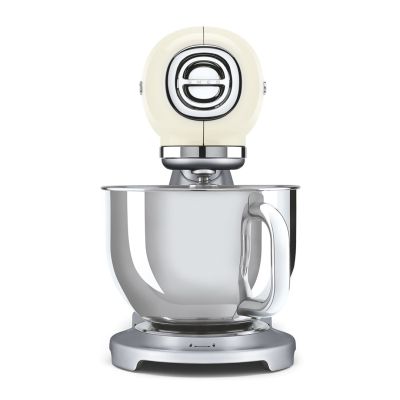 5. SMEG SMF04CREU Kitchen Machine