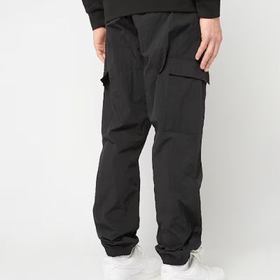 2. Men's Lacoste Woven Cargo Joggers Black - XH5121-00-031