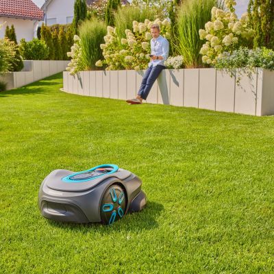 3. Gardena smart SILENO max Robot Lawnmower Battery Black, Gray