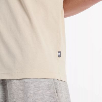 3. New Balance Reimagined Graphic M T-shirt MT51507TWF