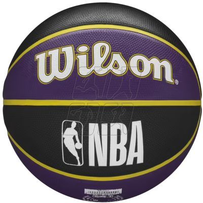 2. Ball Wilson NBA Team Los Angeles Lakers Ball WTB1300XBLAL