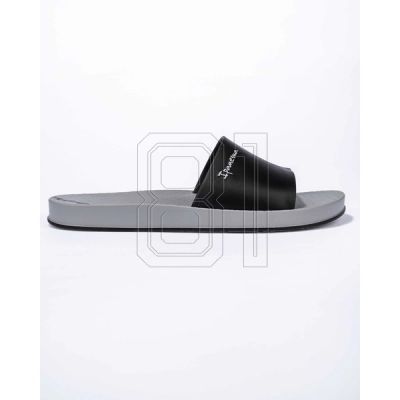 4. Ipanema Slide M 82832BC572 Flip-Flops