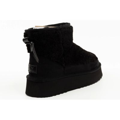 4. O'Neill women's Avaloria snow boots, black, insulated, platform