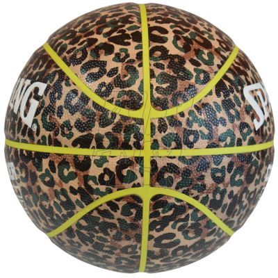 6. Spalding Commander In / Out Ball 76936Z basketball