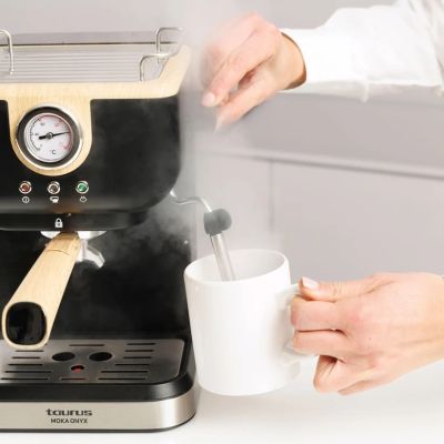 4. Taurus Onyx Moka 1050W espresso machine | 20 bar wood