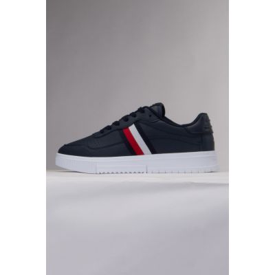 2. Tommy Hilfiger Supercup Leather Stripes M shoes FM0FM04824 DW5