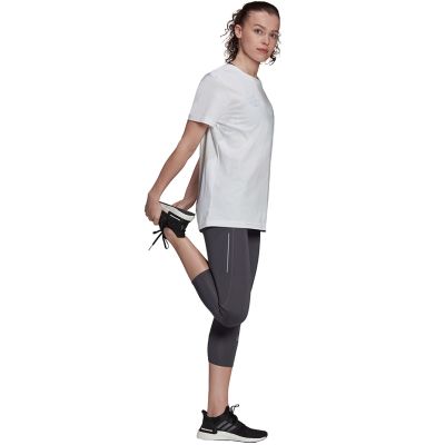 8. adidas Signature Tee W GV1345