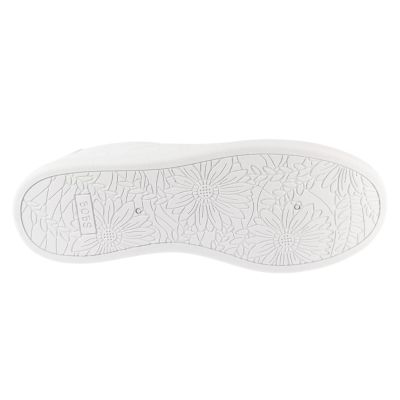 4. Skechers Bobs D'Vine – Instant Delight 114456-WHT White 37
