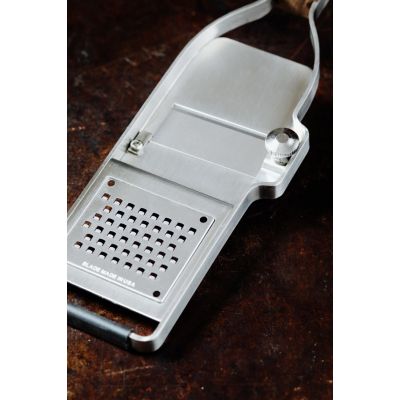 2. Microplane 43313 Hand Grater/Spiralizer Grater with Handle Silver, Wood