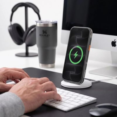 6. Tech-Protect MagAir MagSafe CC case for iPhone 18 Pro / 17 Pro - matte black