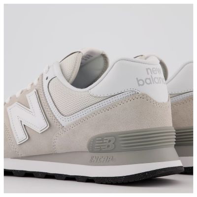 24. New Balance M ML574EVW shoes