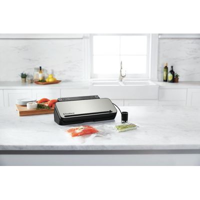14. FoodSaver VS3190X Vacuum Sealer