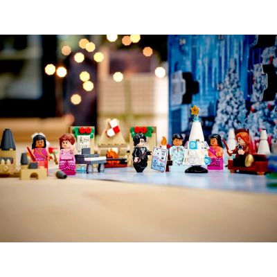 10. LEGO 75981 Harry Potter - Advent Calendar