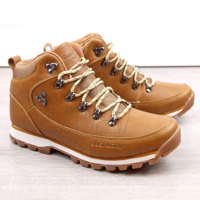 2. Leather trekking shoes Outback Bustagrip M MRM1E