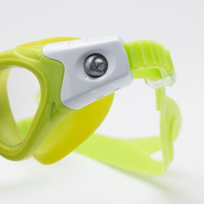 3. Children’s Swimming Goggles VISIO JR