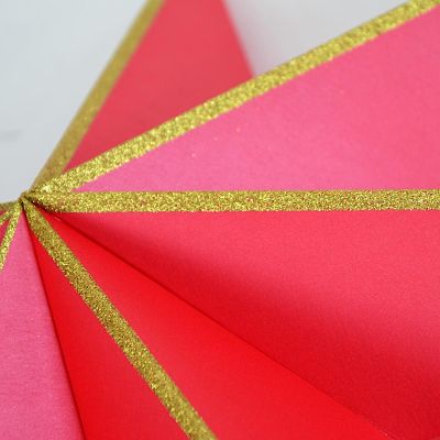 5. DECORATIVE HANGING PAPER STAR FSC 18x60CM RED 7 ARMS MICA