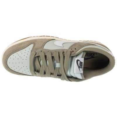 3. Nike Dunk Low Retro SE IB6399-002 Green 40