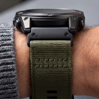 7. Tech-Protect Nylon Classic Strap for Garmin Fenix ​​5X / 5X Plus / 6X / 6X Pro / 7X / 8 / 8 Pro / 9 / 9 Pro (51 mm) - green