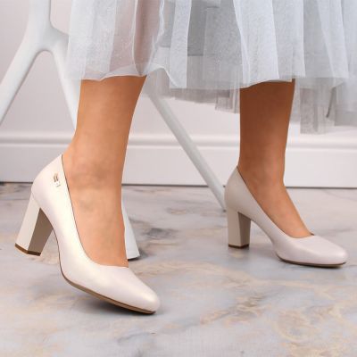 8. Sergio Leone W SK193B beige pearl heel pumps 