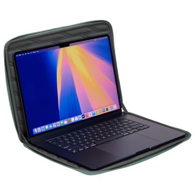 5. MacBook Pro 16" Case Sleeve Misty Green 16"