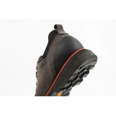 7. Aku Bellamont Gore-tex Men's Durable Hiking Boots Gray