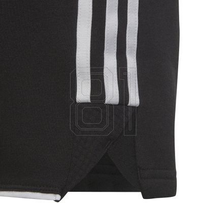 7. Shorts adidas Tiro 23 League Sweat Jr HS3595