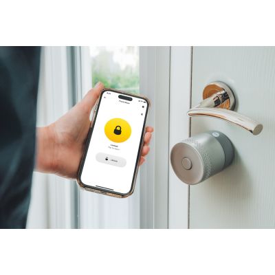 16. Yale Linus Smart Lock L2 Lite Silver Smart Door Lock