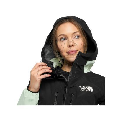 7. The North Face Dawn Turn 2.5 Cordura Shell Jacket W NF0A7Z8T8521