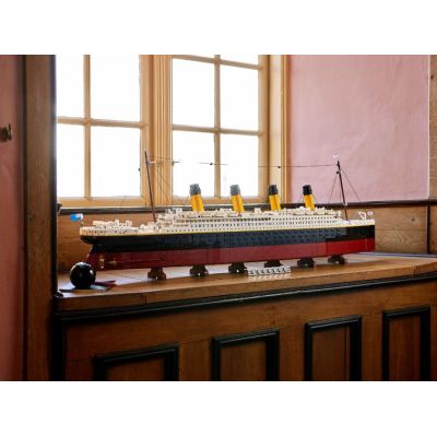 10. LEGO Creator Expert 10294 Titanic