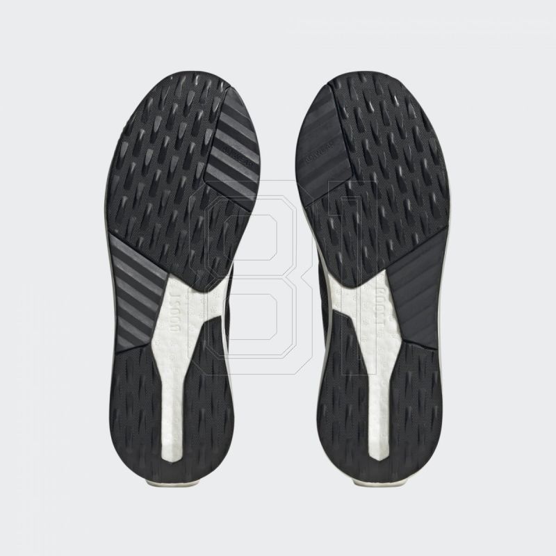 11. Adidas Avryn Shoes M HP5968 shoes