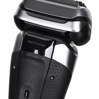 17. Braun Series 9 PRO+ 9667CC electric shaver, silver