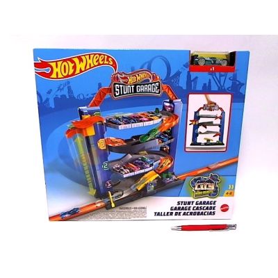 7. Hot Wheels City Stunt Garage GNL70 MATTEL