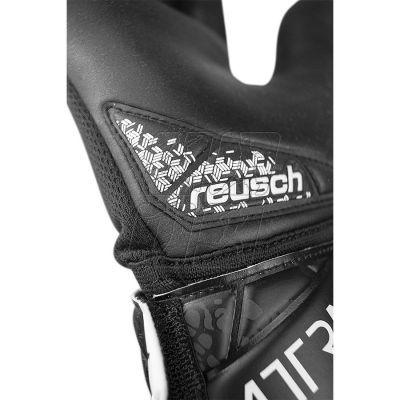 5. Reusch Attrakt Freegel Infinity M 54 70 725 7700 gloves