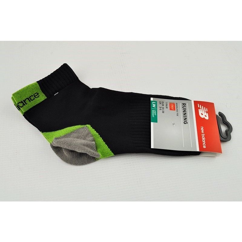 10. New Balance Socks 3.40.027