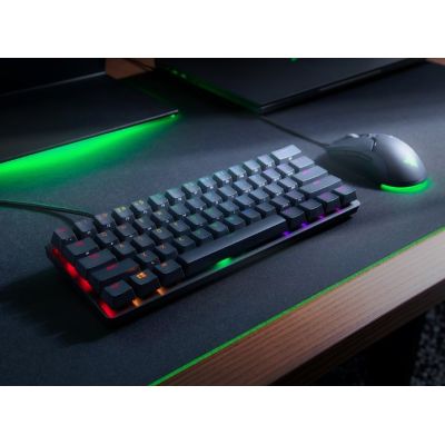 2. Razer Huntsman Mini Keyboard Gaming USB QWERTY American International White
