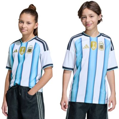 10. adidas Argentina 26 Kids T-Shirt KA8119