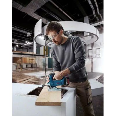 5. Bosch GST 185-LI electric jigsaw 3500 spm 2 kg
