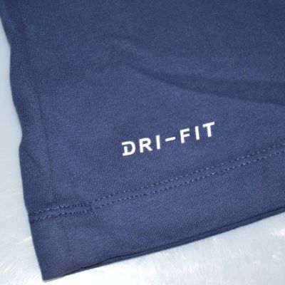 6. Nike Dallas Mavericks Essential Dry T-shirt Chrome Logo College Navy - CZ7252-419