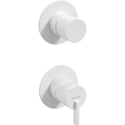 Concealed shower tap with shower diverter