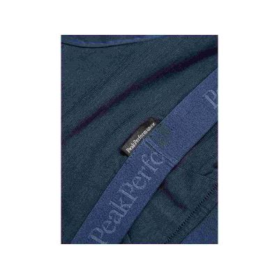 8. Peak Performance W Magic Top Navy Thermal Top