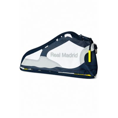 6. Real Madrid shoe-shaped pencil case 812554584
